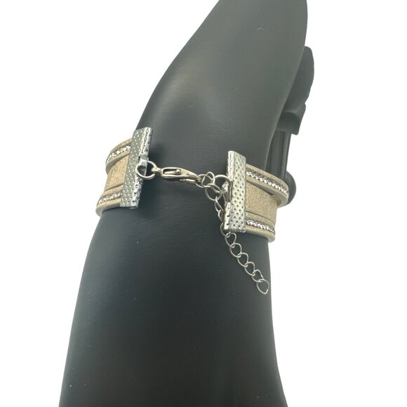 Rose Gold Leather Rhinestone Encrusted Wrap Bracelet Heart Charm Adjustable - Picture 3 of 5